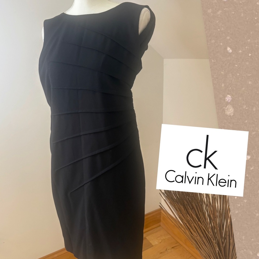 Calvin Klein Black Sleeveless Pleated Sheath Dress Size 4 RN 54163
